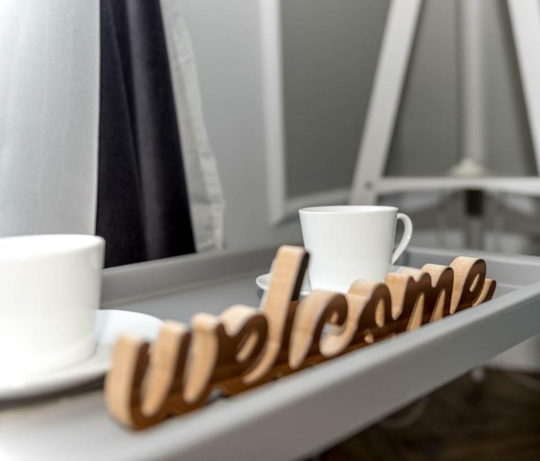 Central Premium Suites Тимишоара Экстерьер фото