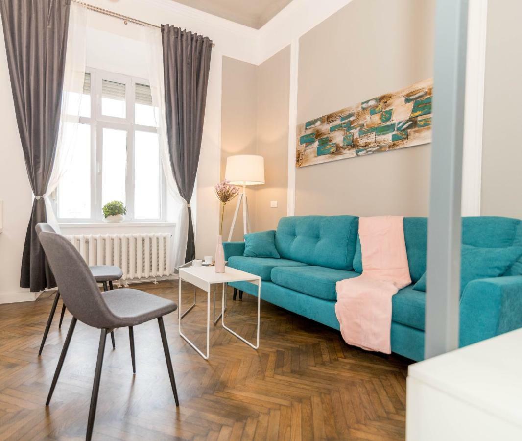 Central Premium Suites Тимишоара Экстерьер фото