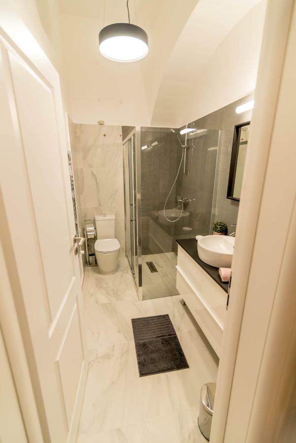 Central Premium Suites Тимишоара Экстерьер фото